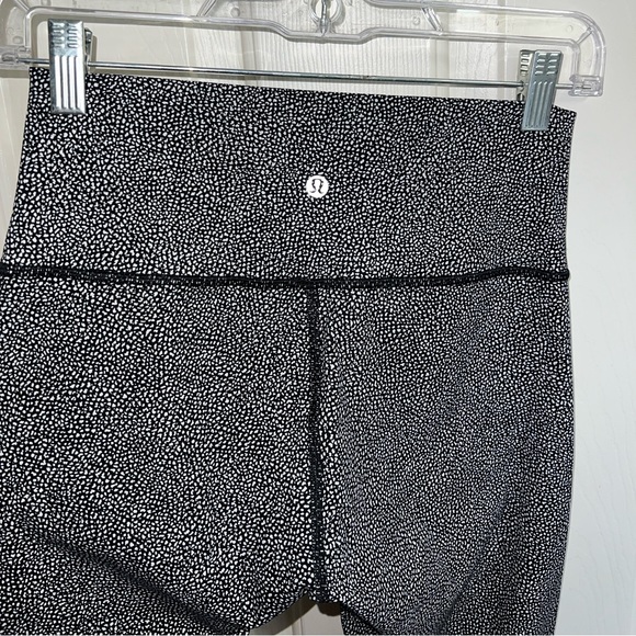 Lululemon 🍋 Wunder Under Hi-Rise Tight Full-On Luxtreme 28" Inseam Size 6 - Picture 11 of 11